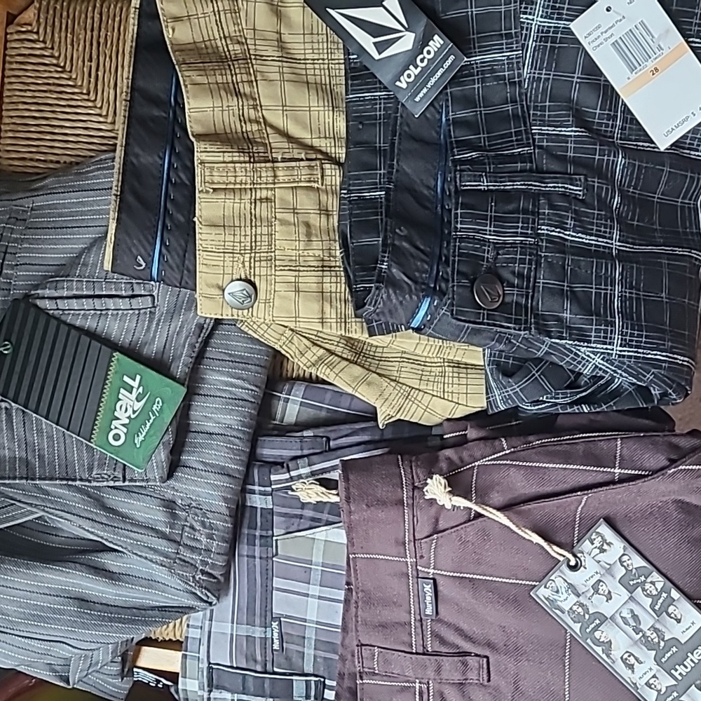 Men's Shorts Lot of 5 (Hurley, O'neill, Volcom) Size 28, NWT